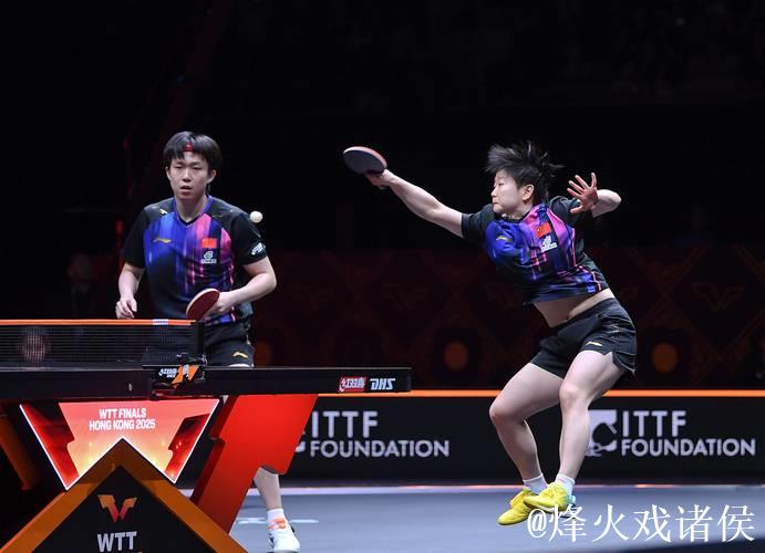 世乒联总决赛混双小组赛：中国VS中国香港 集锦