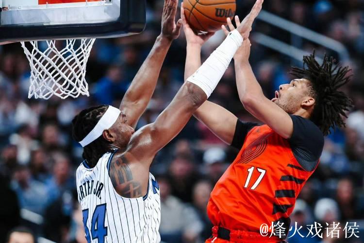 武切维奇谈末节dnp:科林斯和史密斯打得很好&这是正确决定 武切维奇谈末节dnp:科林斯和史密斯打得很好&这是正确决定